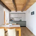 Lakefront With Private Garage And Ac
