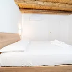 Apartment Lakefront With Private Garage And Ac *