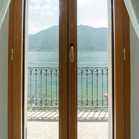 Lakefront With Private Garage And Ac * Colonno