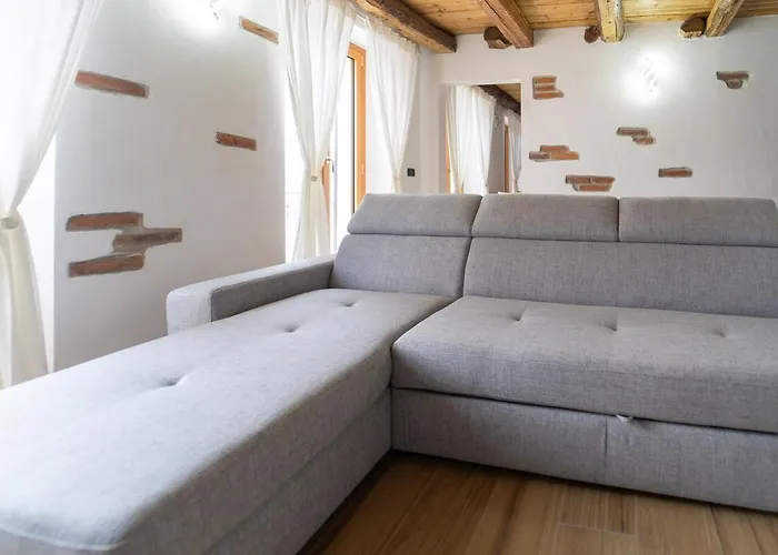 Lakefront With Private Garage And Ac Colonno