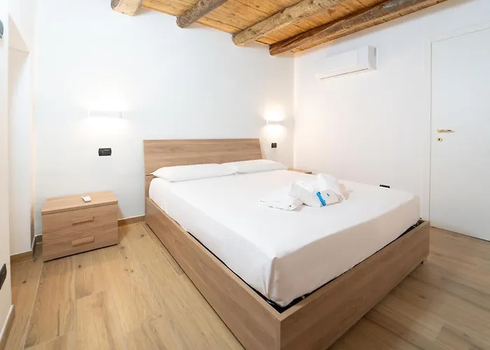 Lakefront With Private Garage And Ac アパート Colonno